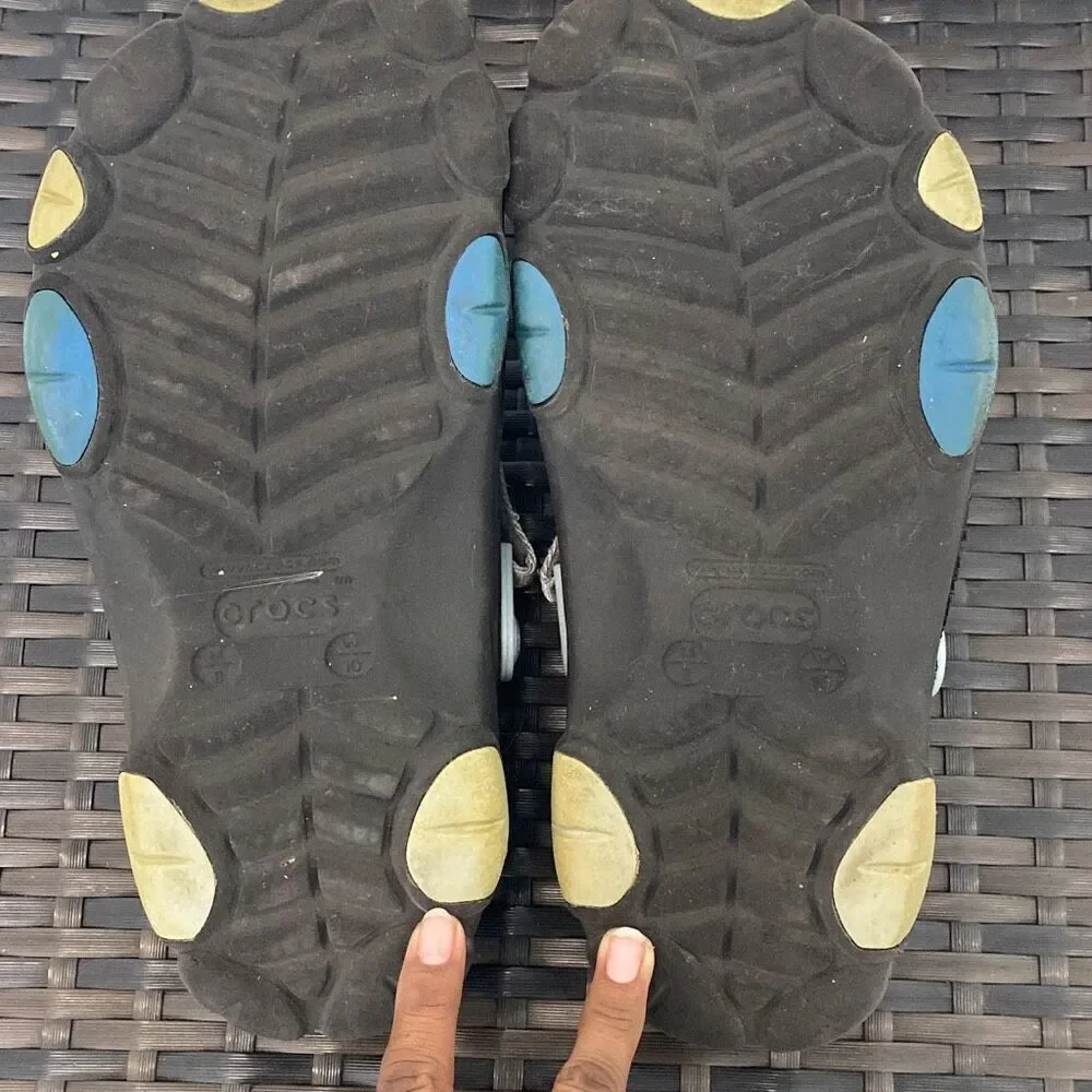 Croc sandals, men’s size 8